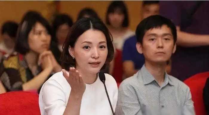 董卿父亲董善祥：复旦大学高材生，女婿出事后非常担忧女儿的未来